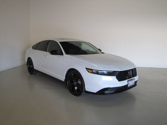 Certified Used 2023 Platinum White Pearl Honda Sport-L image 34