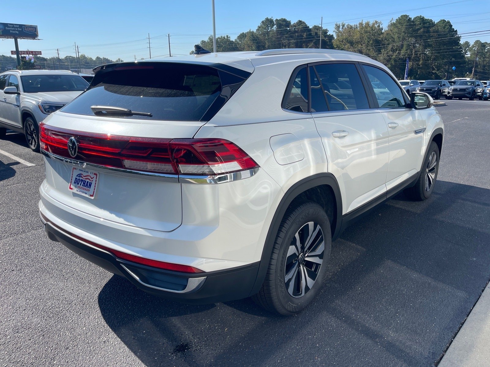 New 2026 Opal White Pearl Volkswagen SE image 15
