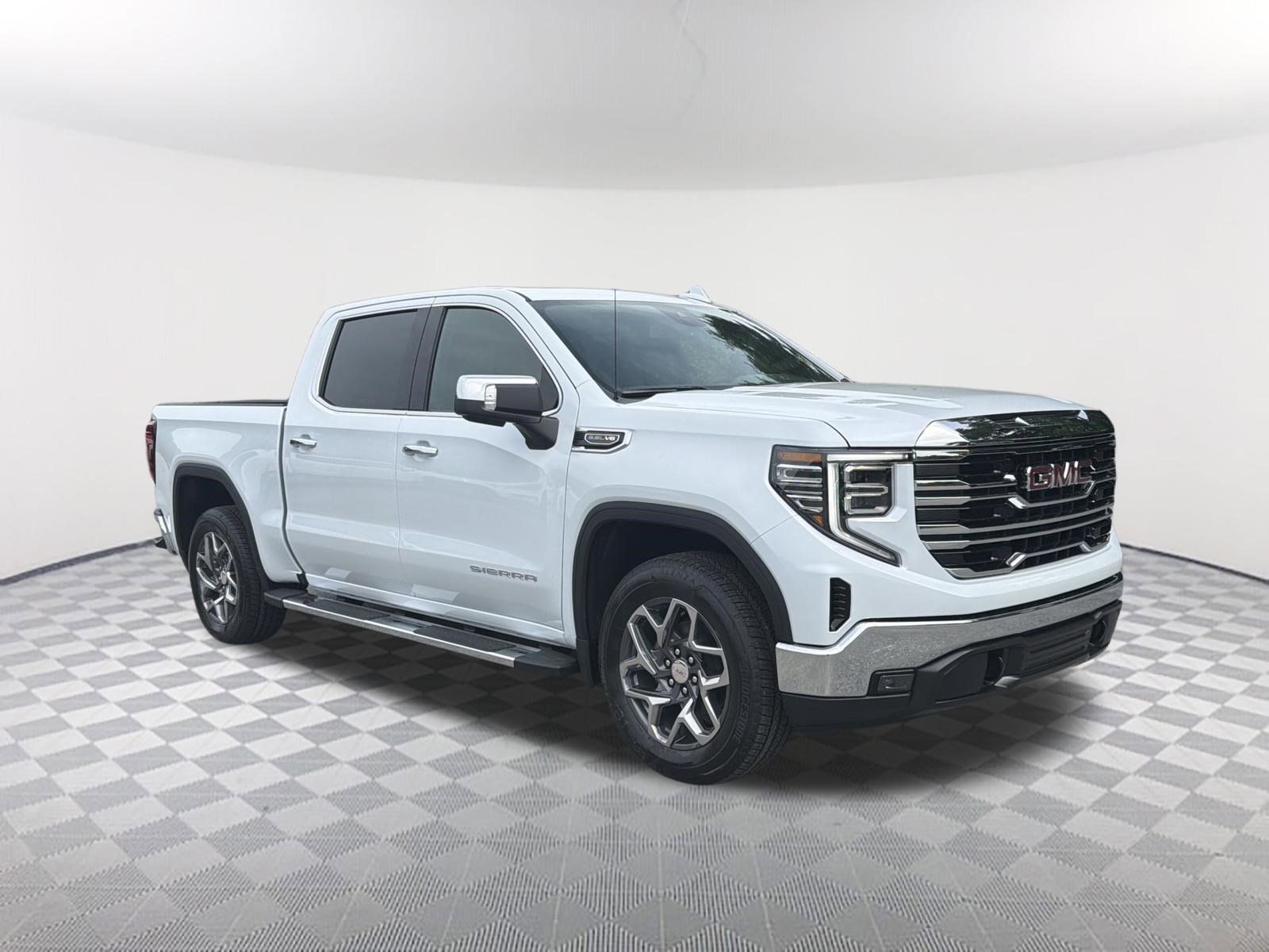 2026 GMC Sierra 1500 SLT - Photo 7