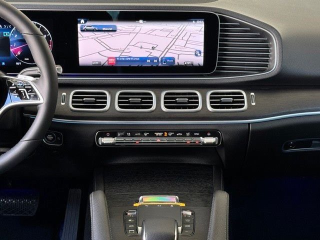 Certified Used 2025  Mercedes-Benz GLE 580 image 9