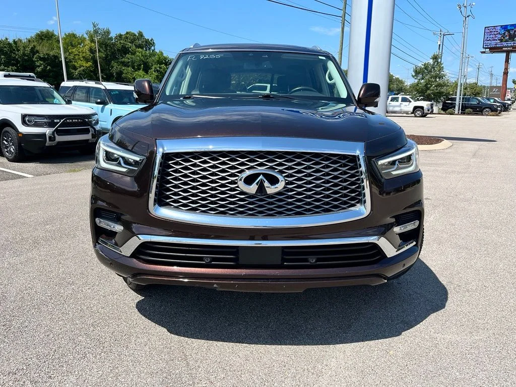 Used 2019 Brown INFINITI LUXE image 2