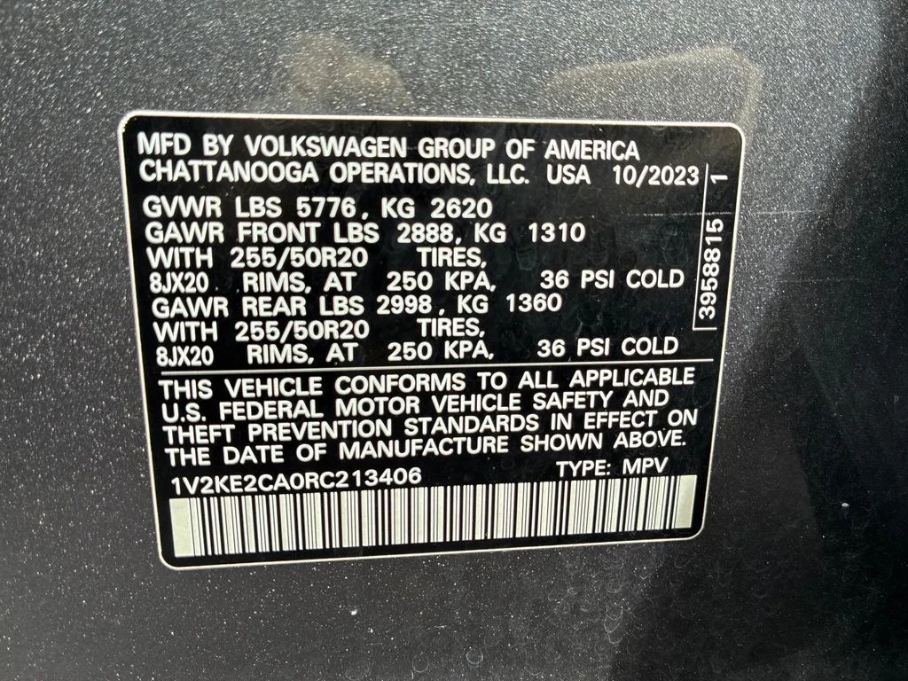 Used 2024  Volkswagen 2.0T SE w/Technology image 9