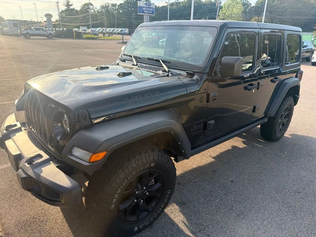 Used 2022 Black Jeep Unlimited Willys image 2