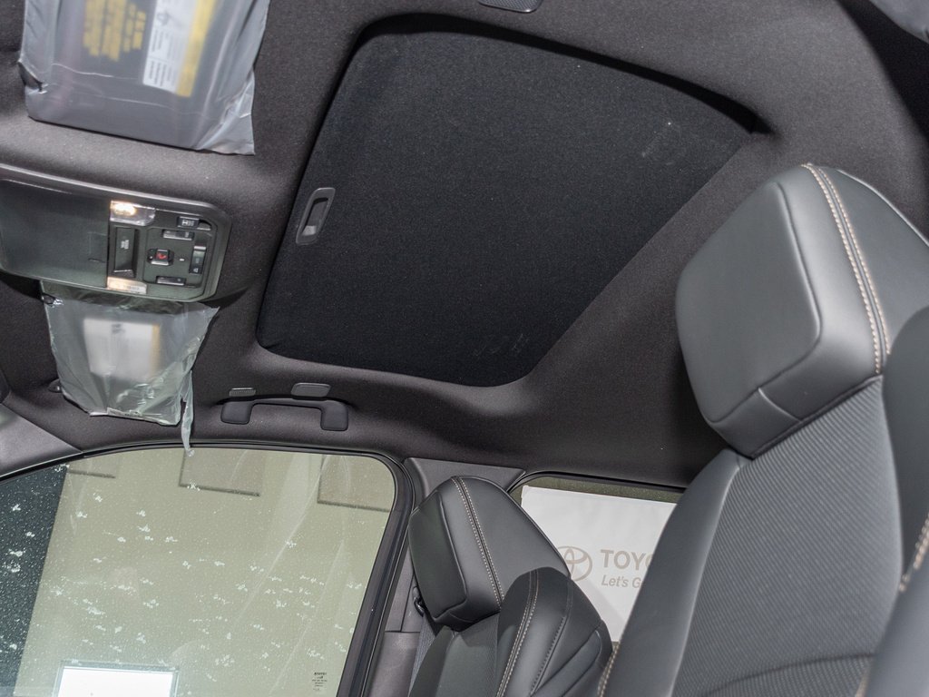 2025 Toyota Tacoma Limited - Photo 16