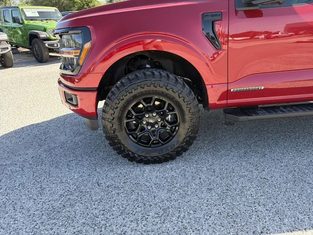 Used 2025 Red Ford XLT image 34