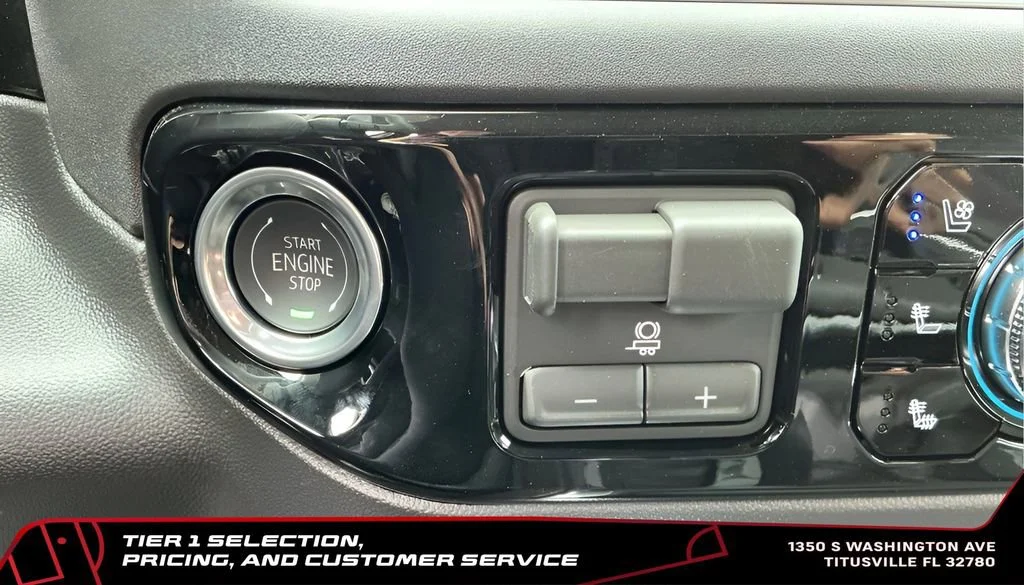 New 2026 Onyx Black GMC SLT image 28
