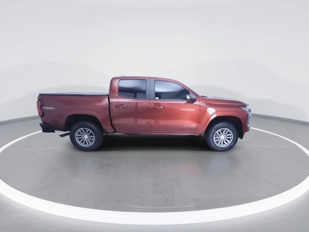 Used 2023 Red Chevrolet LT image 2