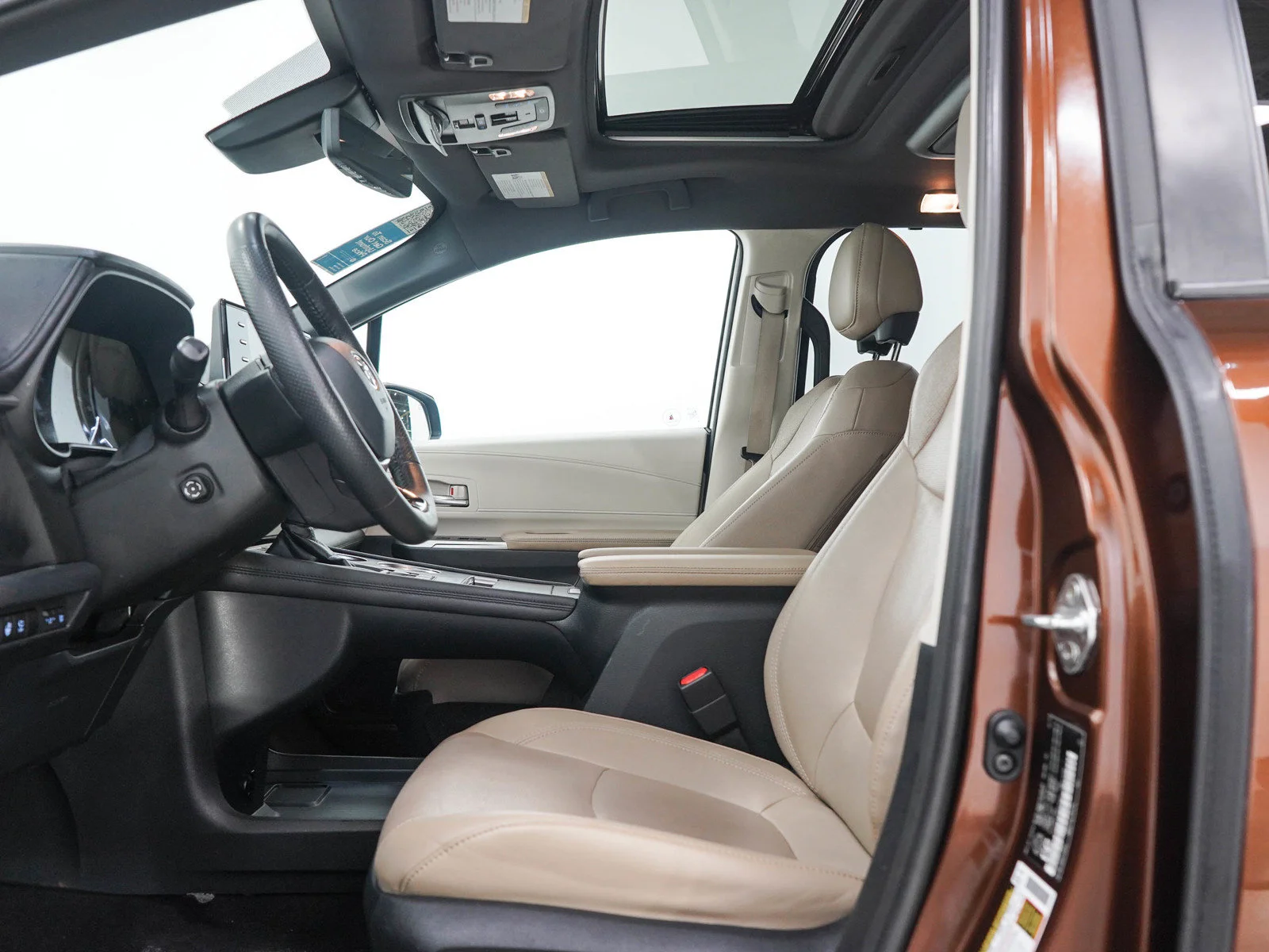 Used 2021  Toyota LE image 25