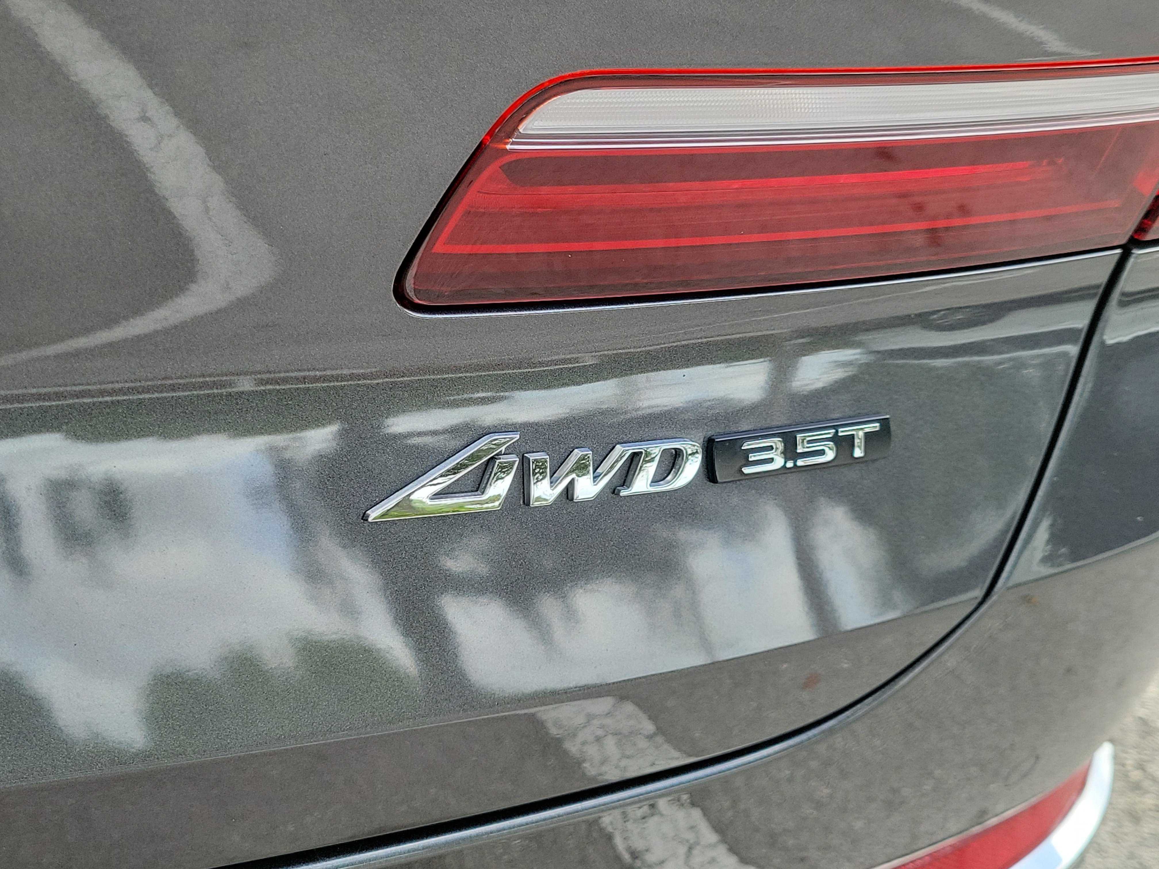 Used 2021 Himalayan Gray Genesis 3.5T image 5