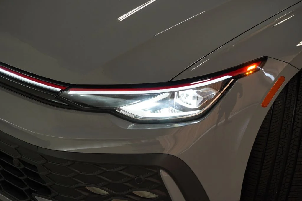 New 2026 Moonstone Gray Volkswagen SE image 34