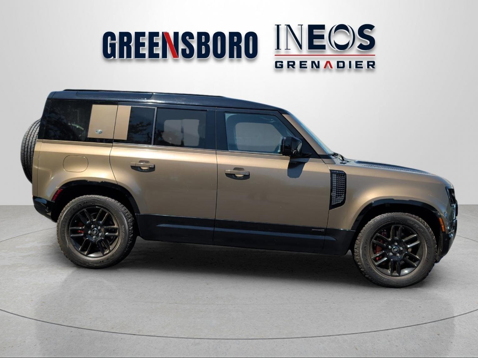 Used 2020 Eiger Grey Metallic Land Rover X image 5