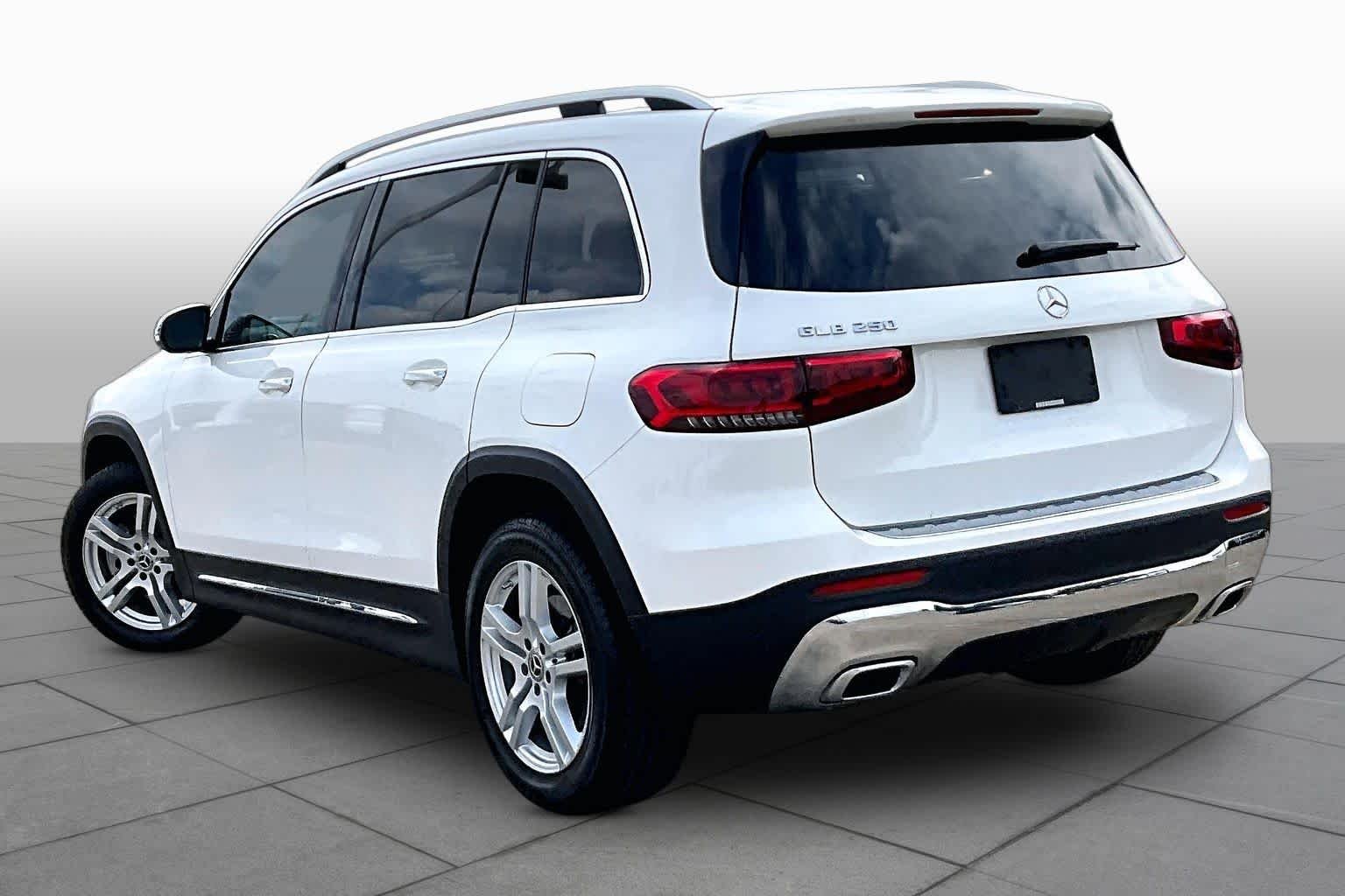 Used 2020 Polar White Mercedes-Benz GLB 250 image 12