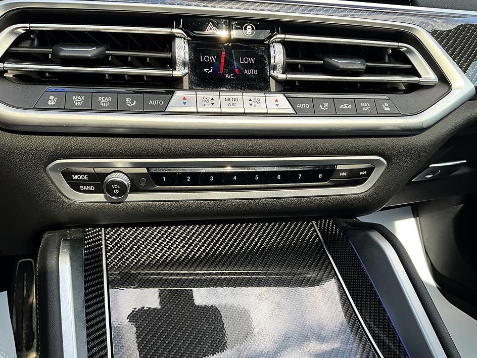 Used 2023 Black BMW M50i image 21