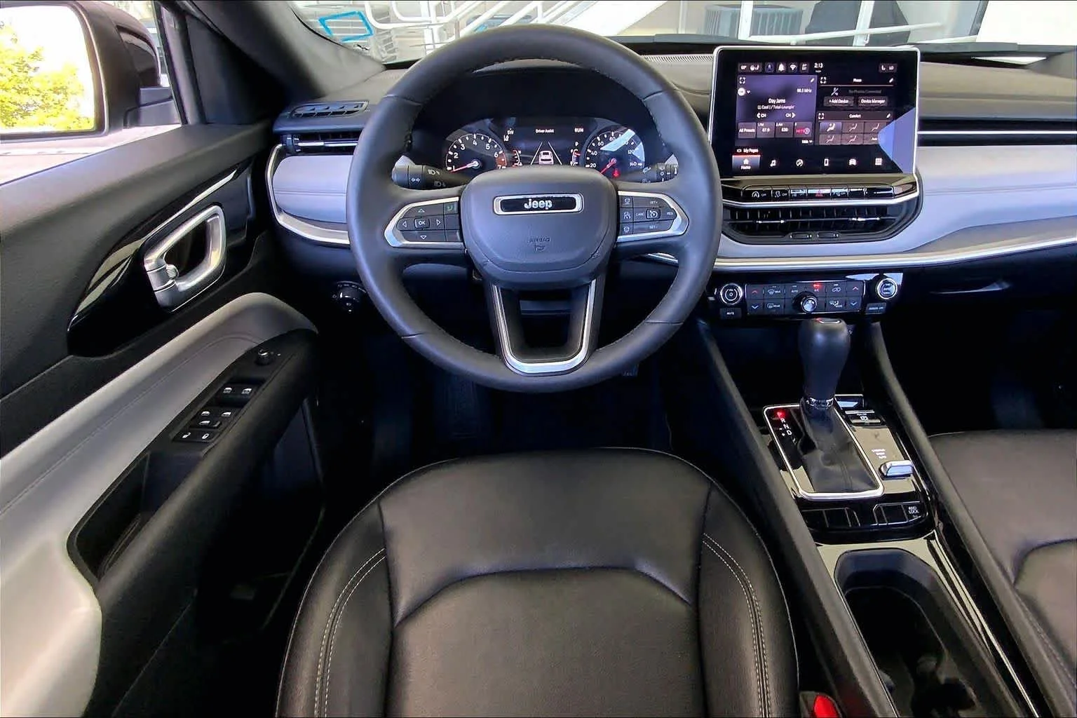 2025 Jeep Compass Limited - Photo 6