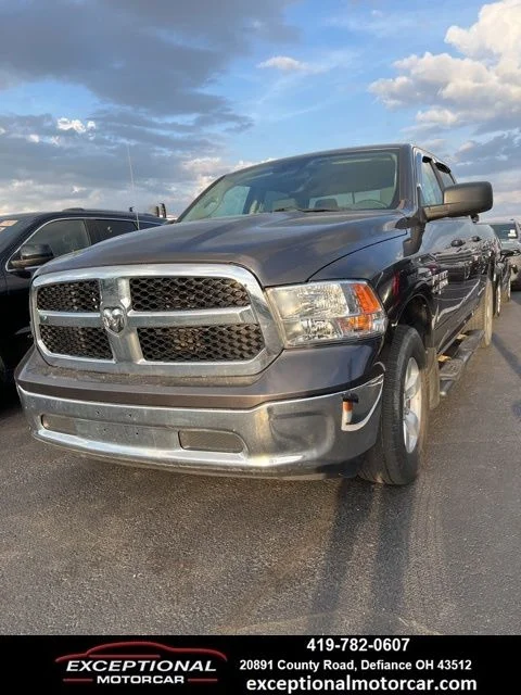 2019 RAM 1500 Classic SLT 4x4 Crew Cab 6'4's photo