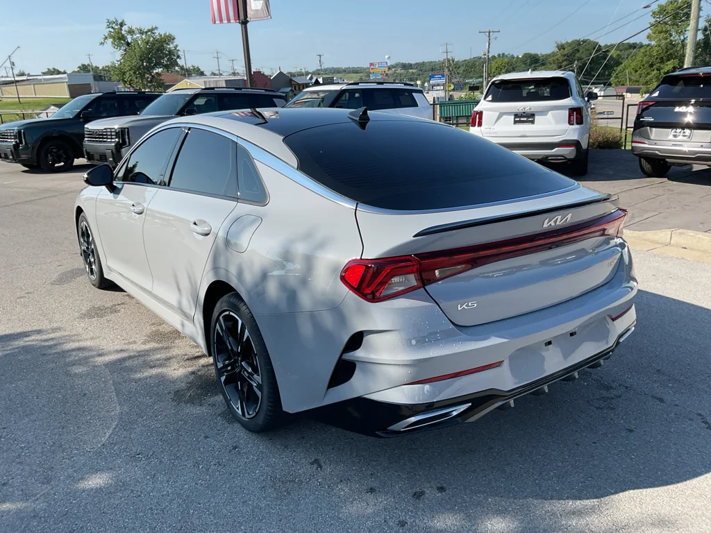 Used 2023 Wolf Gray Kia GT-Line image 8
