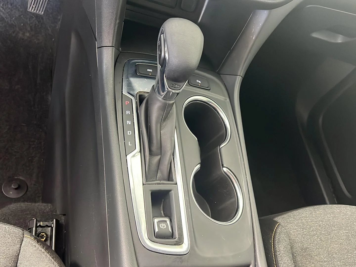 Used 2024 Sterling Gray Metallic Chevrolet LT image 35