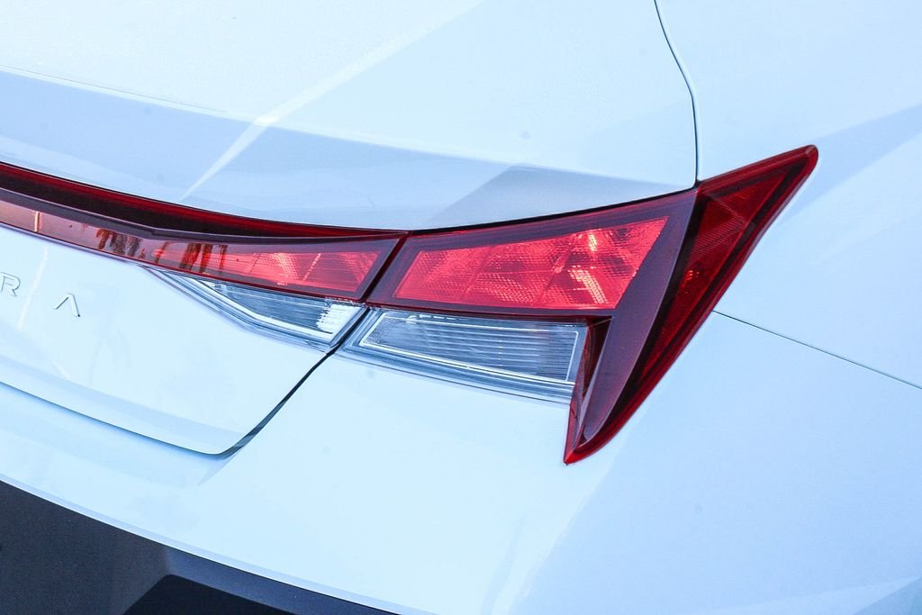 Certified Used 2025 White Hyundai SE image 11