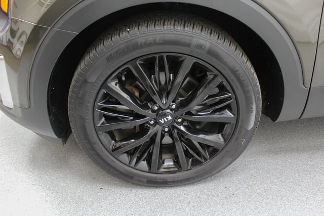 Used 2021 Green Kia SX image 13