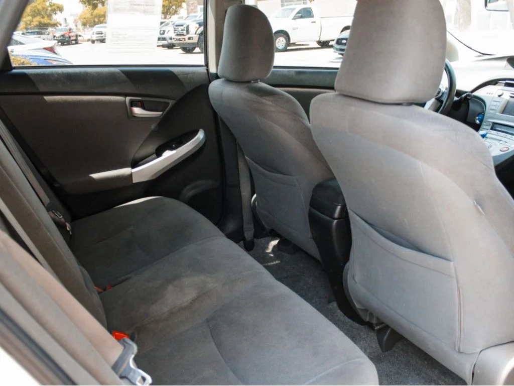 Used 2012 White Toyota One image 23