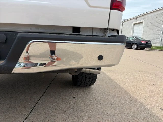 Used 2019 White Ford Lariat image 36