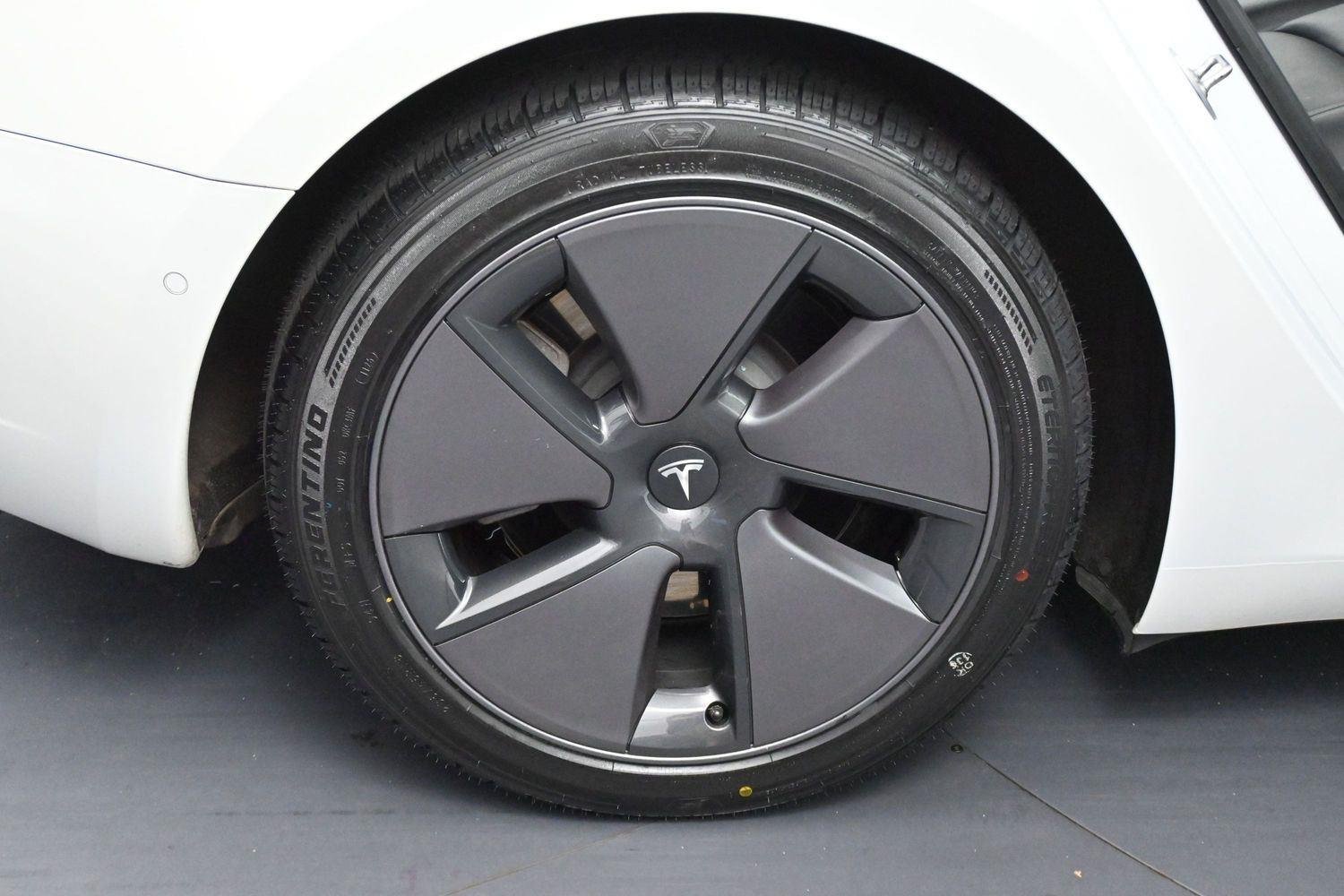 Used 2021 Pearl White Multi-Coat Tesla Standard Range Plus image 31