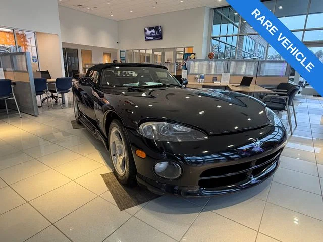 Used 1994 Black Dodge RT/10 image 8