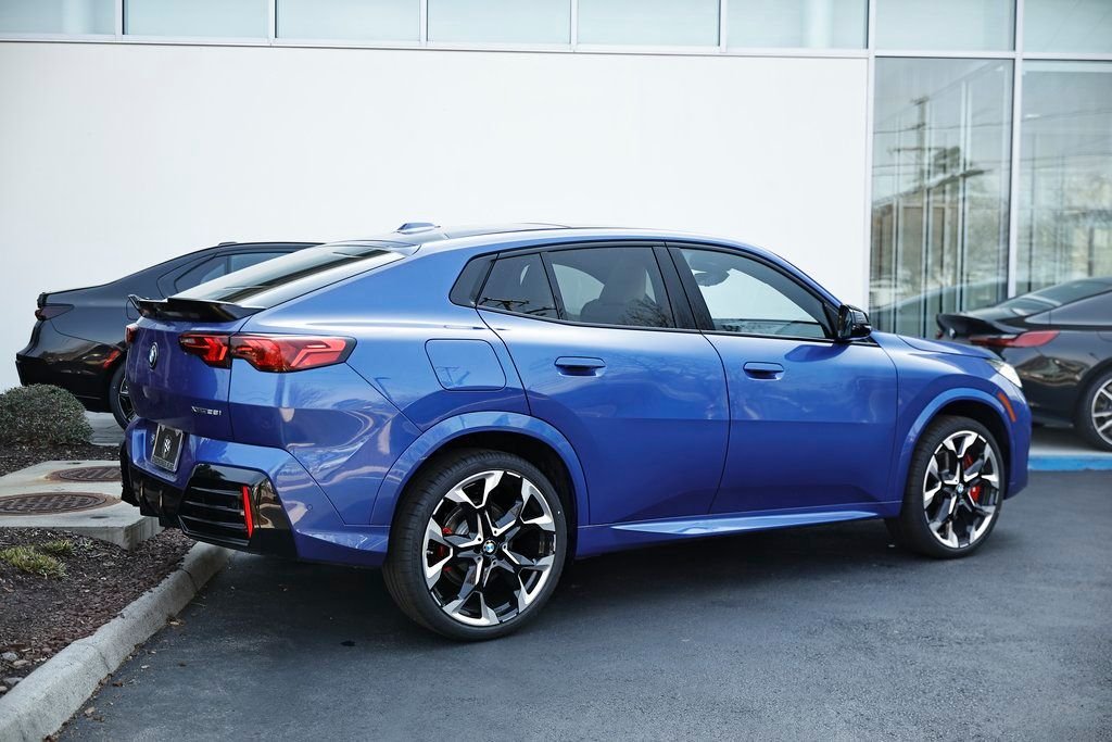 New 2026 Portimao Blue Metallic BMW xDrive28i image 7