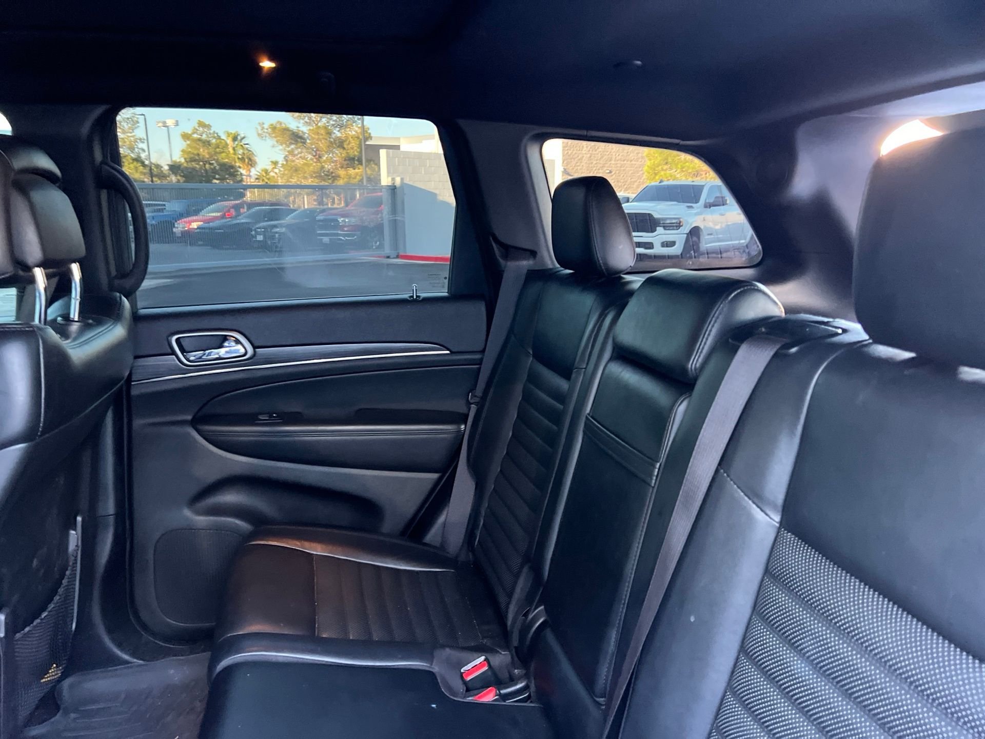 Used 2019 Blue Jeep Limited image 18