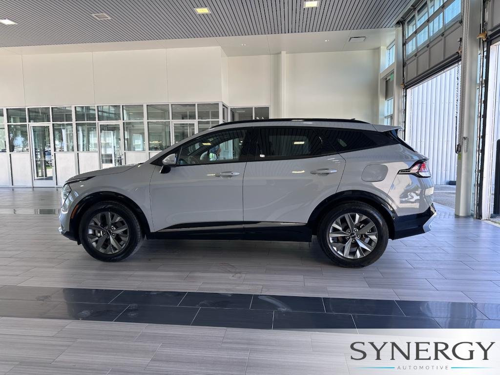 Used 2024 Wolf Gray Kia SX image 11