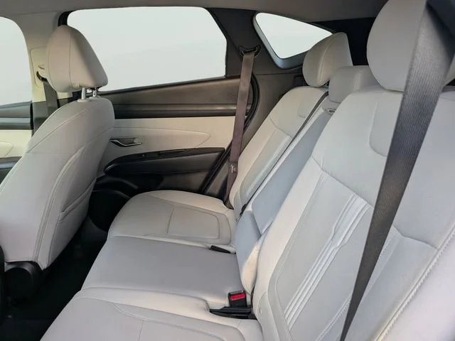 Used 2025 Gray Hyundai SEL image 17