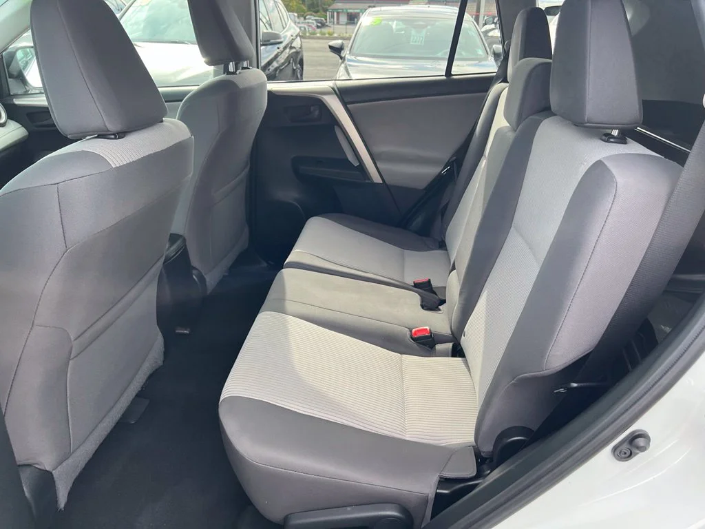 Used 2015 Super White Toyota LE image 16