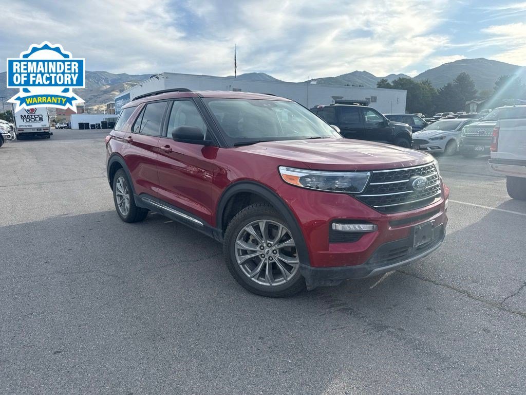 Used 2023 Red Metallic Ford XLT image 1