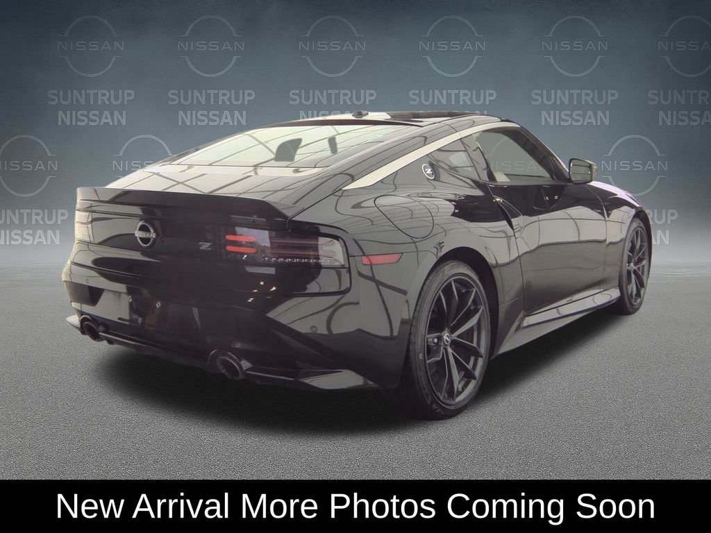 Used 2025 Black Nissan Performance image 3