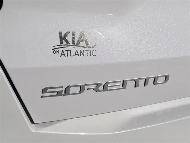 2025 Kia Sorento S - Photo 11