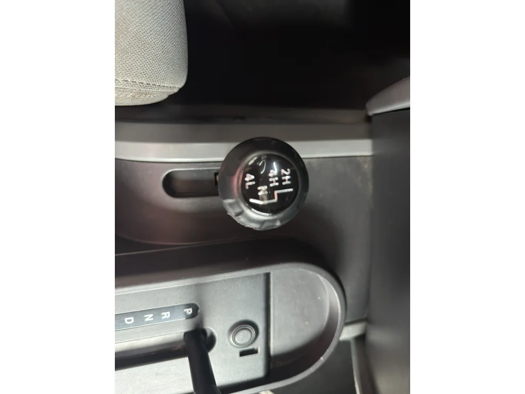Used 2007 Bright Silver Metallic Clearcoat/Black Soft Top Jeep Sahara image 18
