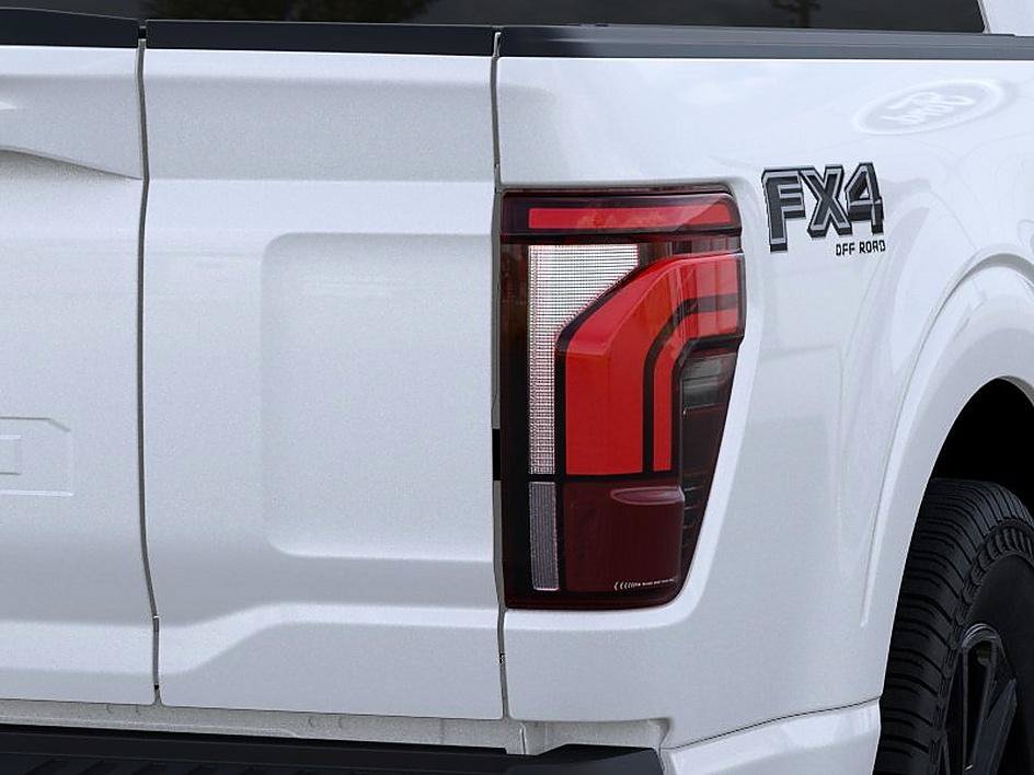 New 2026 Star White Metallic Tri-Coat Ford Platinum image 21