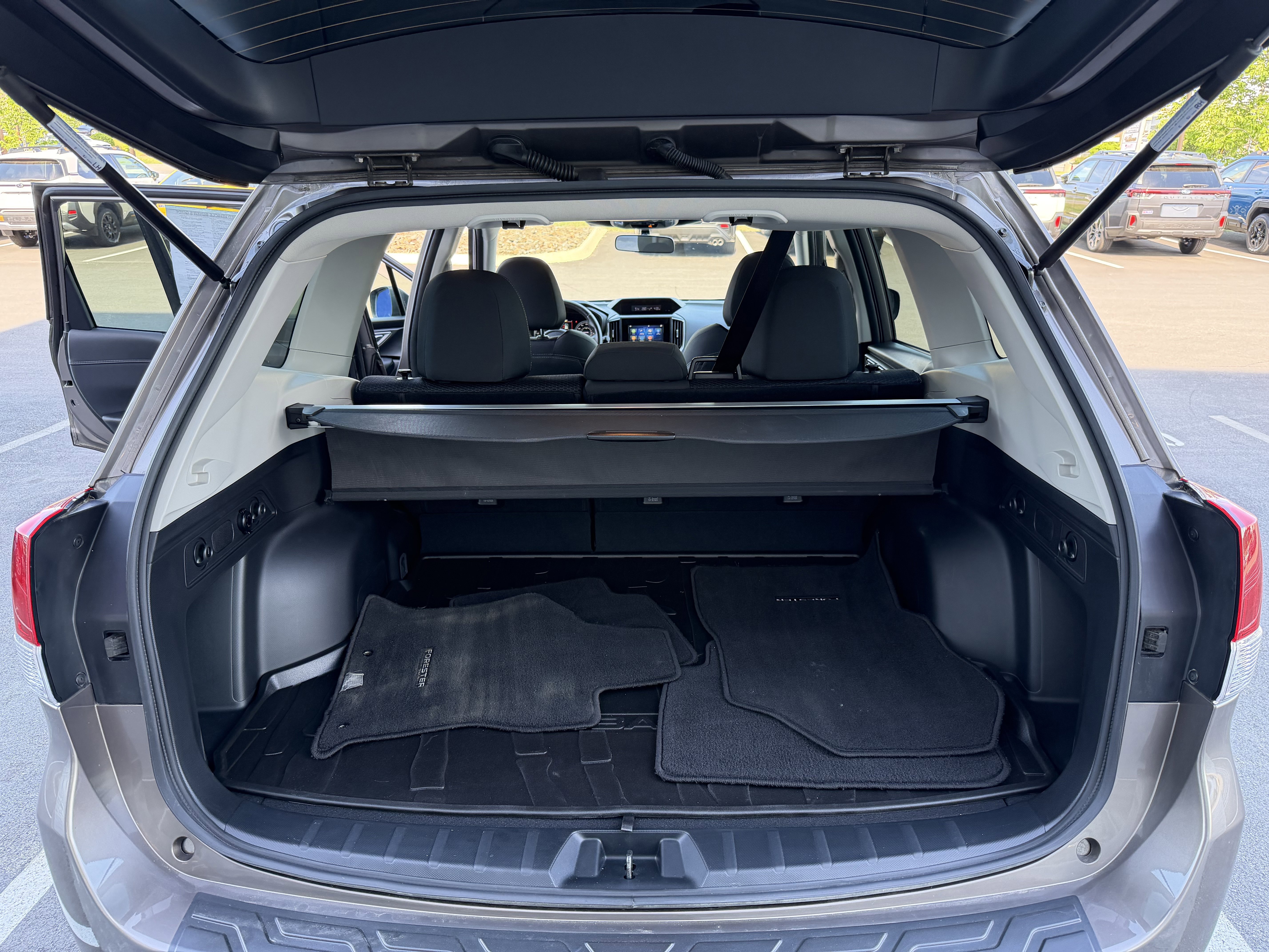 Used 2023 Brilliant Bronze Metallic Subaru Premium image 19