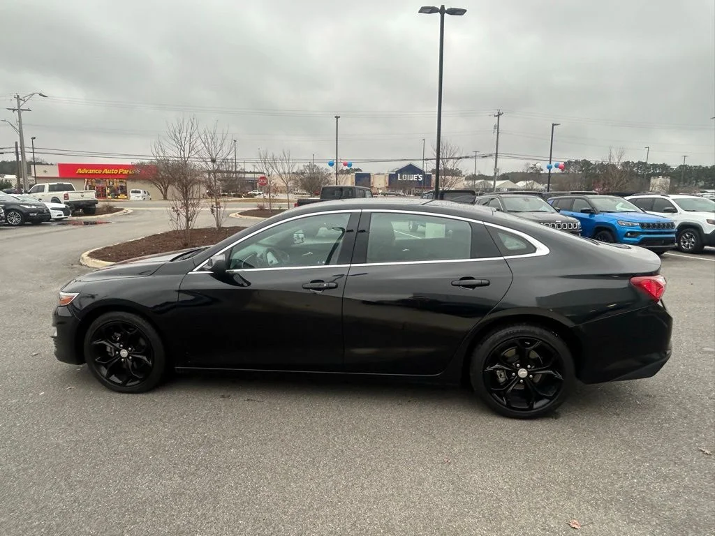 2022 Chevrolet Malibu 1LT - Photo 9