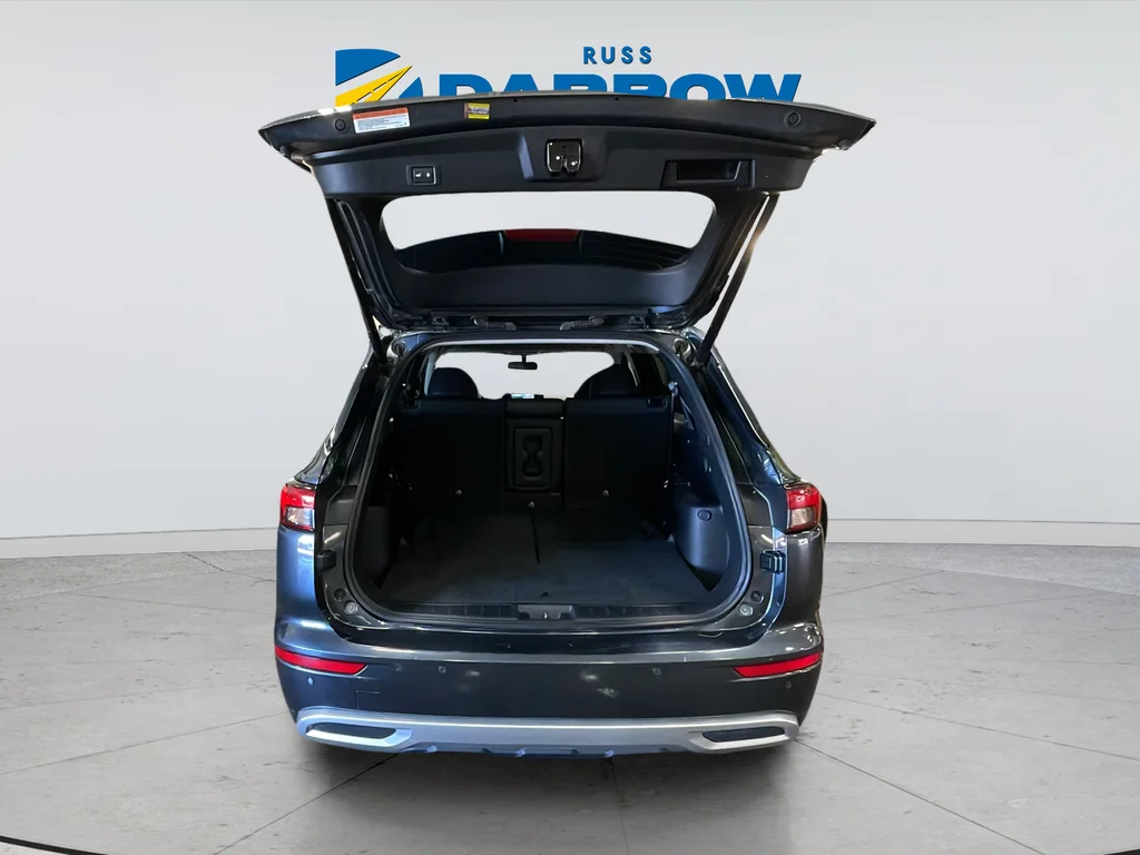 Used 2024 Gray Mitsubishi SE image 31