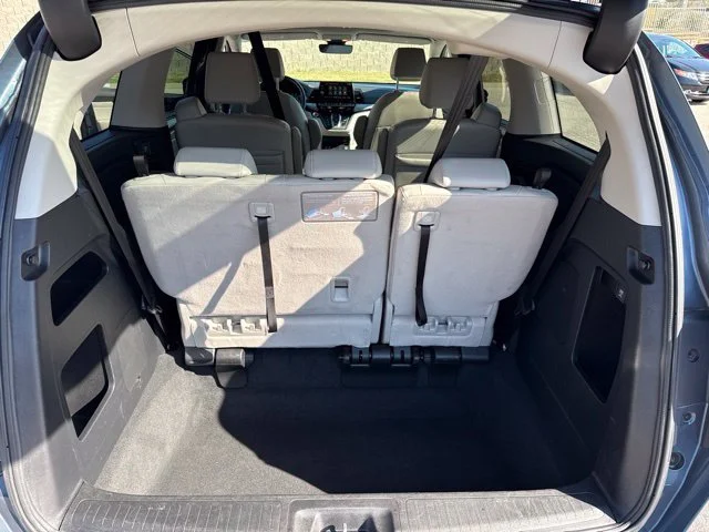 Used 2025 Silver Honda EX-L image 24