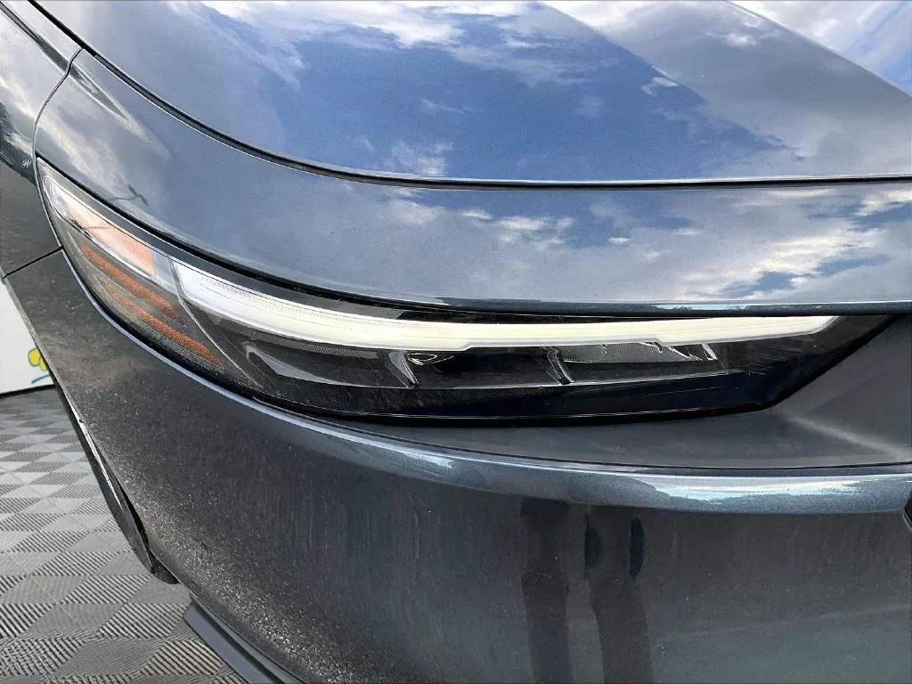 Used 2024 Gray Honda LX image 31