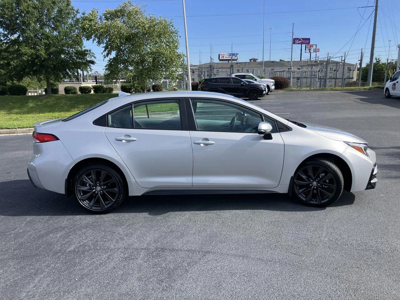 Certified Used 2026 Silver (Classic Silver Metallic) Toyota SE image 6