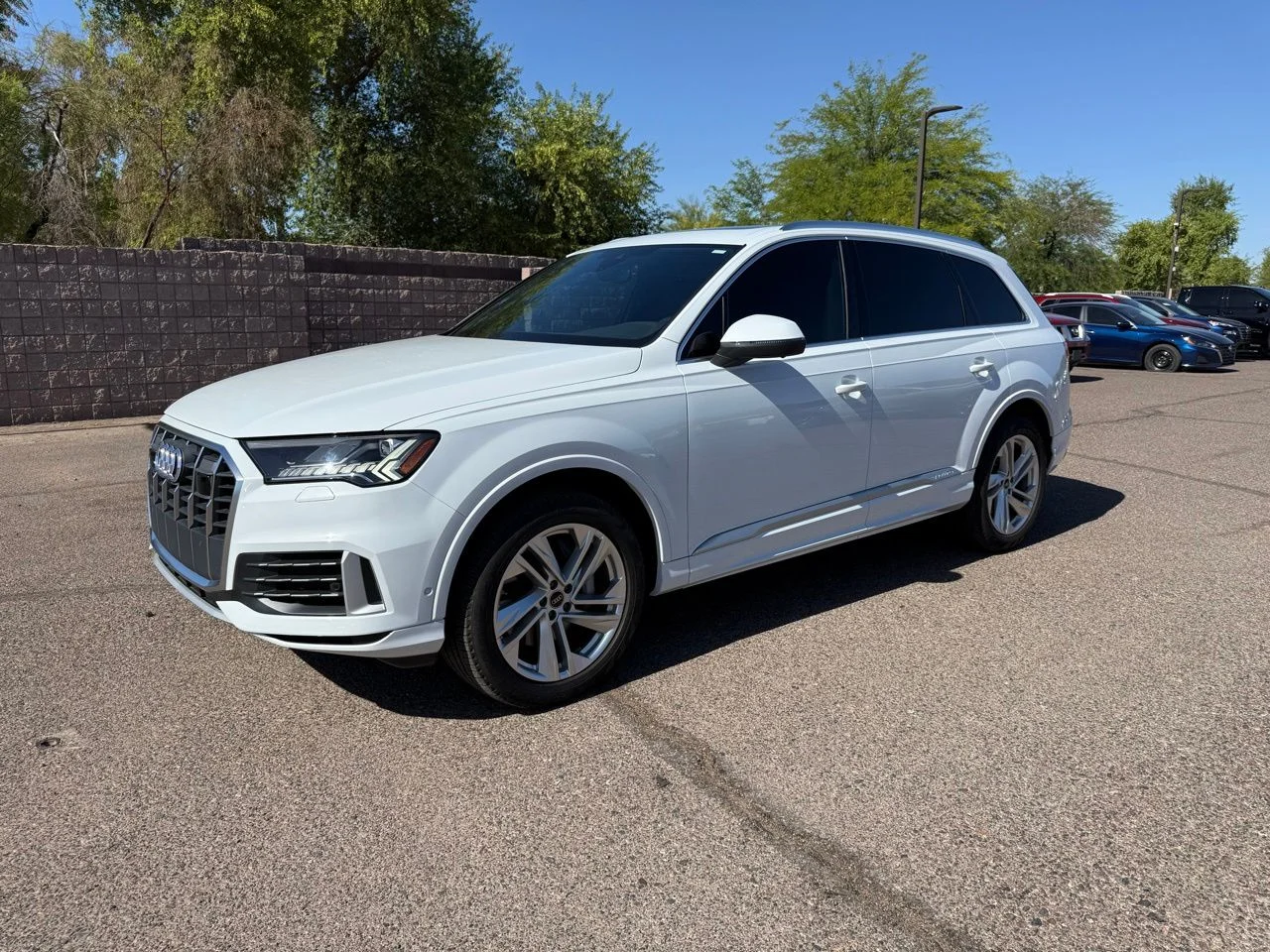 2023 Audi Q7 55 Premium Plus quattro Tiptronic's photo