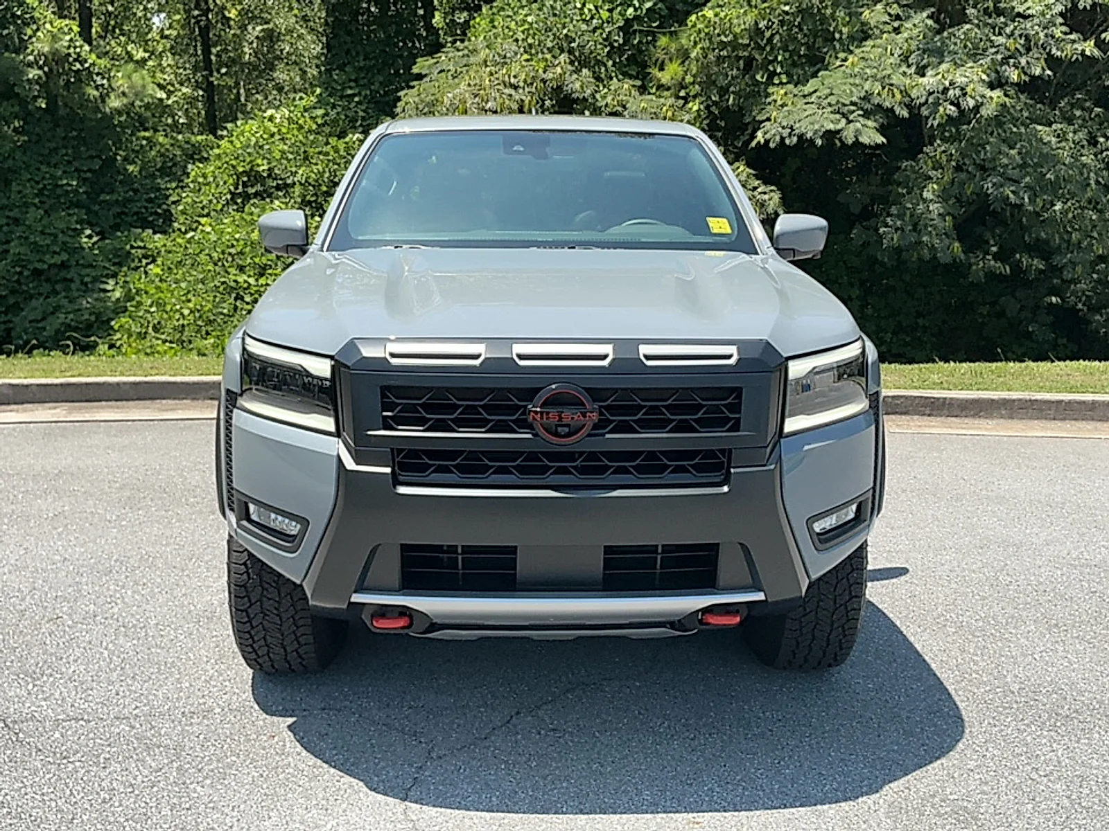 Used 2026 Boulder Gray Pearl Nissan Crew Cab PRO-4X 4x4 image 18