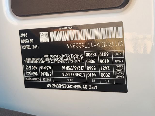 New 2026 Arctic White Mercedes-Benz Cargo 170 WB image 24