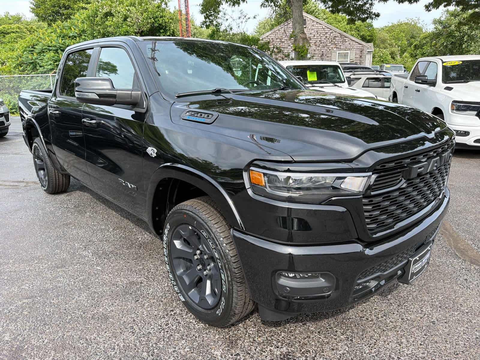 New 2026 Diamond Black Crystal Pearl-Coat Exterior Paint RAM Big Horn image 2