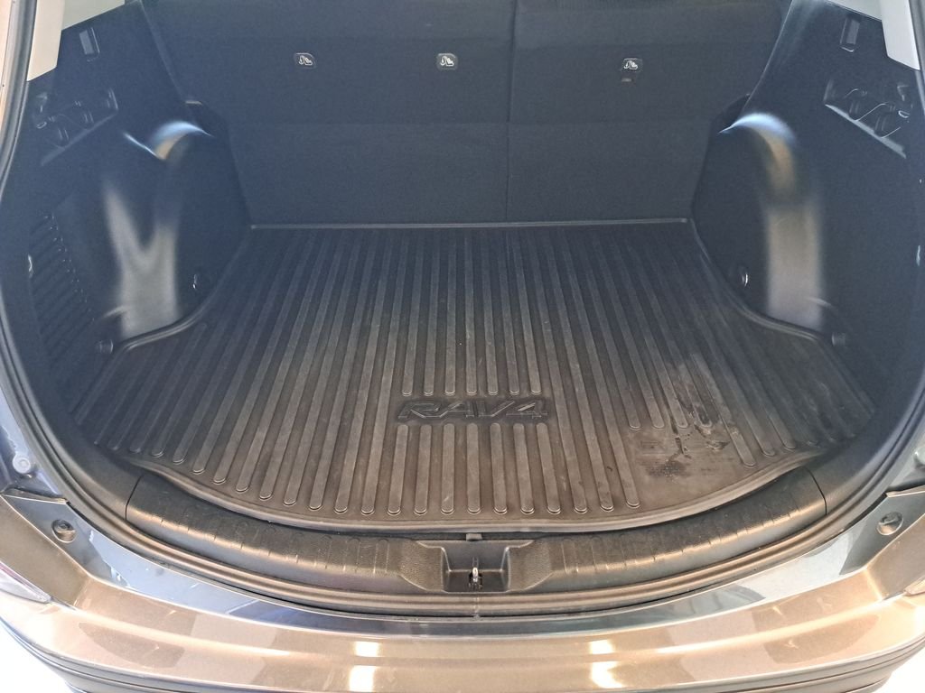 Used 2018 Gray Toyota LE image 29