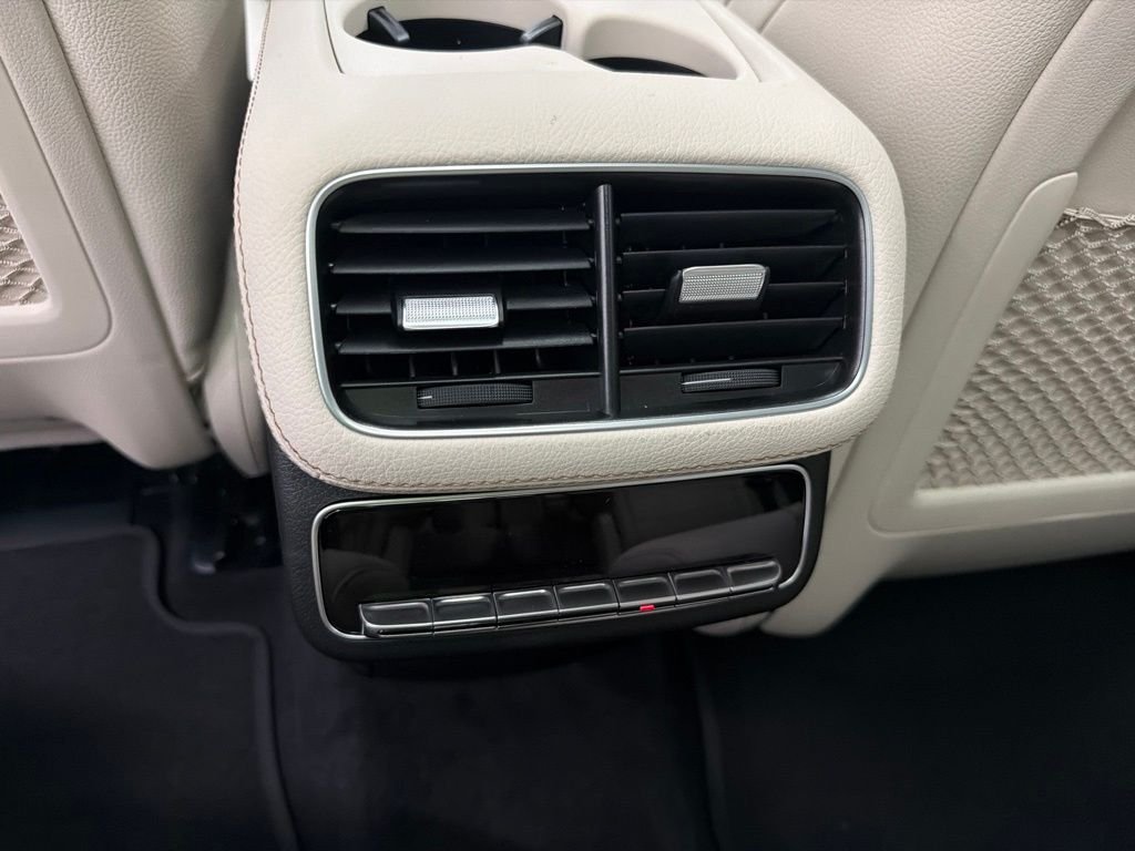 New 2027 Polar White Mercedes-Benz GLS 450 image 25