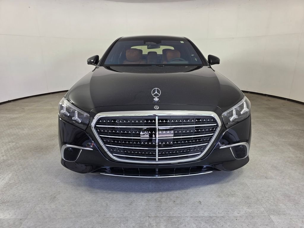 New 2027 Black Mercedes-Benz S 580 image 2